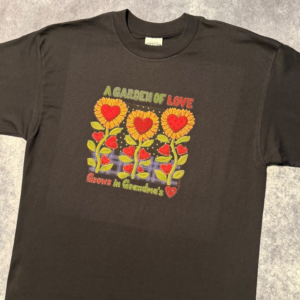 Vintage Grandma Granny Garden of Love Heart Flower Graphic T Shirt Black X Large